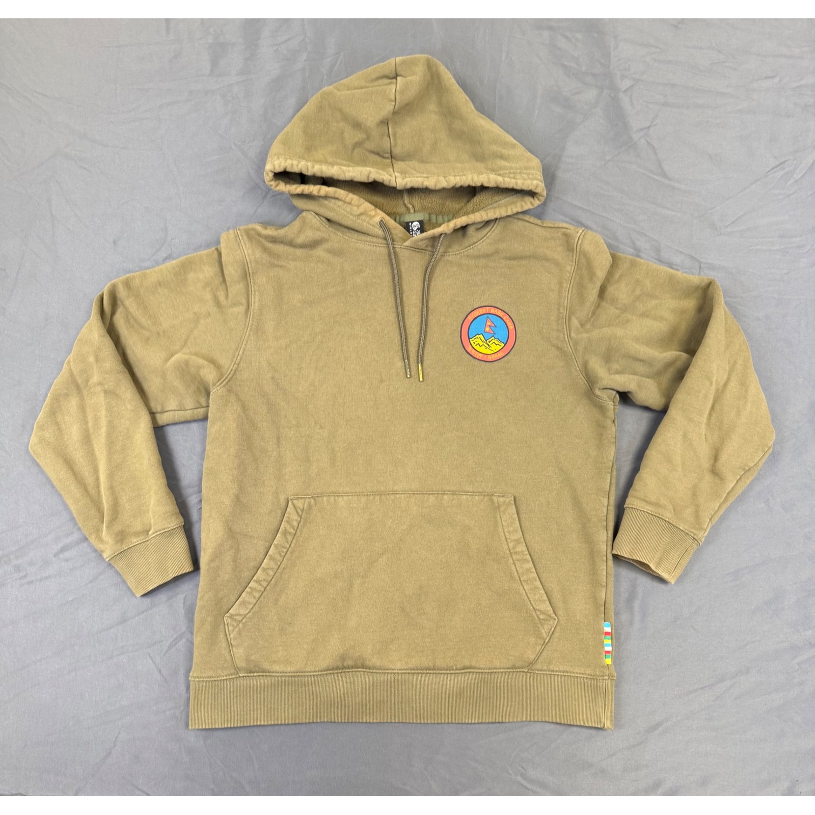 Mountain Hardwear Mens Everest Base Camp Nepal Hoodie Olive Green Om8916 Medium